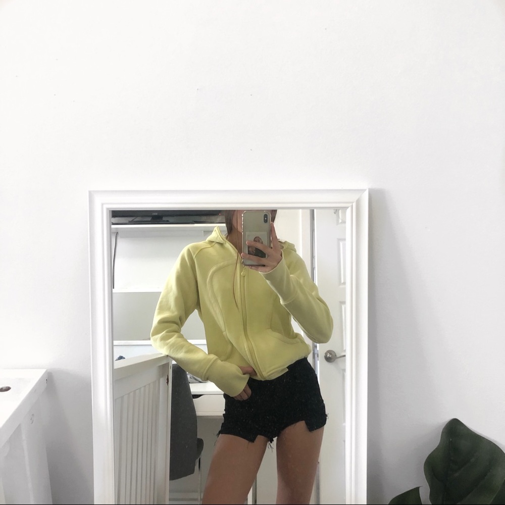 YELLOW LULULEMON SWEATER